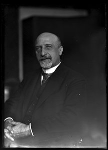 カール・ザイツ（1869-1950）の写真 作： Ferdinand Schmutzer