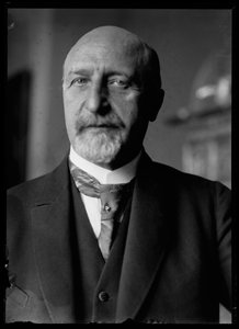 カール・ザイツ（1869-1950）の写真 作： Ferdinand Schmutzer