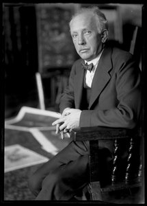 リヒャルト・シュトラウス（1864-1949）の写真 作： Ferdinand Schmutzer