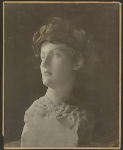 あるイギリスの少女 作： Fernand Khnopff