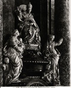 教皇インノセント12世の記念碑（1615-1700）（大理石）（モノクロ写真 作： Filippo Della Valle