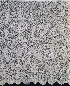 オーブ、ブリュッセルのレース、1725-1730（レース） 作： Flemish School