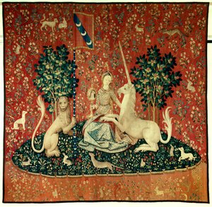 ユニコーンの女（Lady of the Unicorn）のカーテン：景色。鏡を手にした若い女性の周りには、ライオン、ユニコーン、猿、ウサギが描かれています。1484年から1500年にかけて製作された羊毛と絹のタペストリー。クルーズ地方のブサック城で制作されました。寸法3.7 x 4.7 m. P 作： Flemish School