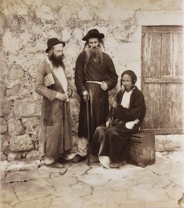 エルサレムの3人のユダヤ人男性の肖像 作： Félix Bonfils