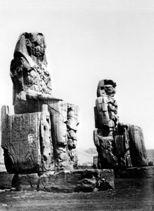 メムノンの巨像、テーベ、ヌビア、エジプト、1878年 作： Félix Bonfils
