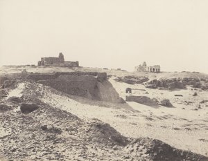 アスワン、都市の南東にある古代アラブのエンクロージャーの遺跡、1851-52、1853-54 を印刷。 作： Félix Teynard