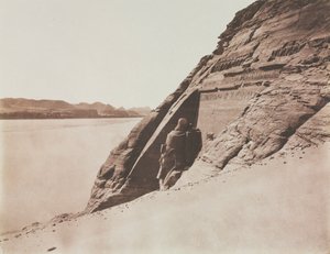 ラージスペオス-1851-1852年のアブシンベルのラムセス2世の砂の斜面神殿からの眺め。 作： Félix Teynard