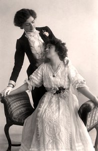 リリーエルシー1886-1962、エイドリアンアウガルデ1882-1913、イギリスの女優、1907年。 作： Foulsham and Banfield