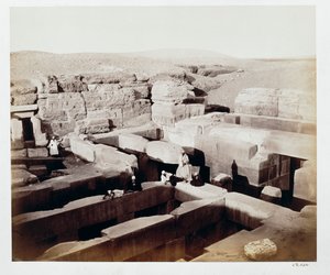 スフィンクスのふもとにある発掘された神殿、ギザ、エジプト、1862 年 3 月 4 日 作： Francis Bedford