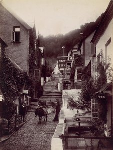 クロヴェリー、ニュー イン アンド ストリート、1870 年代。 作： Francis Bedford