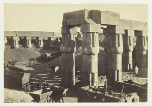 1857 年、ルクソールの大神殿の一部。 作： Francis Frith