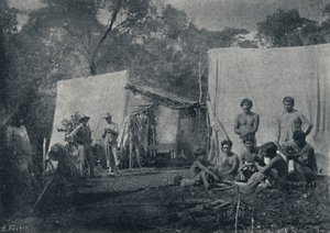 キャンプを訪れたグアラニー、1895 作： Francisco Henszler