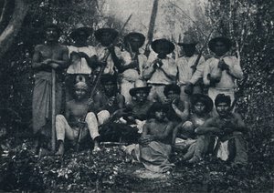 戴冠したインディアン、1895 作： Francisco Henszler