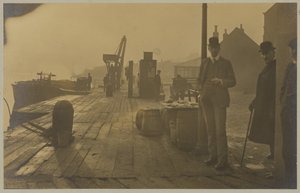 [ウィットビーの波止場］ 作： Frank Meadow Sutcliffe