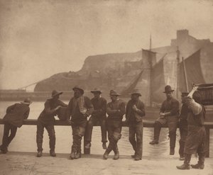 ウィットビーの漁師たち,c.1885年（写真） 作： フランクメドウサトクリフ