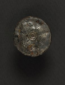 ディスク飾り、600秒 作： Frankish School