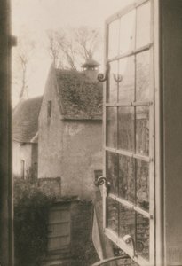 ケルムスコットマナーの窓から、1896年（プラチナプリント） 作： Frederick Henry Evans