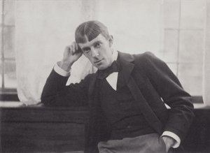 フレデリックエヴァンス（1853-1943）によるオーブリービアズリー（1872-98）の肖像写真 作： Frederick Henry Evans