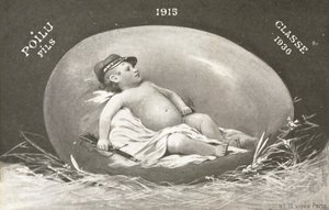 1915年、すでに武装した赤ちゃん兵士を卵で表示するイースターカード 作： French Photographer