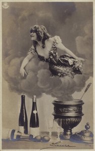 スープの蒸気から出てきた若い女性（フォトコラージュ） 作： French Photographer