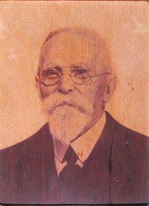 アントワーヌ・ベクレレ（1856-1939）80歳 作： French Photographer