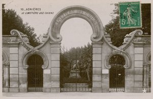 アニエール、犬の墓地。 1913年に送られたはがき。 作： French Photographer