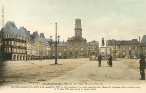 チャールビル、市庁舎、ドゥカーレ広場 作： French Photographer