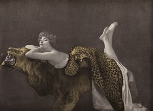 コレット・ヴィリー（フランス人女優）（カラー写真