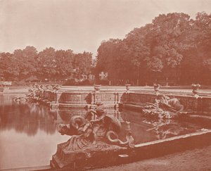 ネプチューンのグランドベイスン（モノクロ写真 作： French Photographer