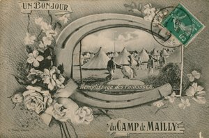 キャンプ・ド・マイリーからこんにちは-ストローマットレスを満たします。 1913年に送られたはがき。 作： French Photographer