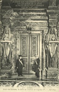 パリ、Hotel Des Invalides（モノクロ写真 作： French Photographer