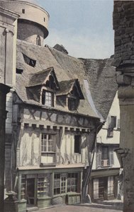 ラヴァル、古い木造住宅 作： French Photographer