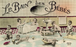 ベビーバス 作： French Photographer