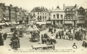アベビル、クールベ広場の市場（モノクロ写真 作： French Photographer