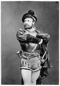 Mounet-Sully（1841-1916）「Hernani ou l&39;Honneur Castillan」のビクターユーゴー（1802-85）のHernaniとして 作： French Photographer
