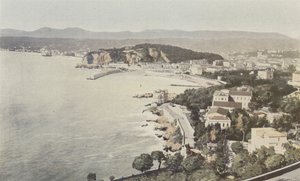 ヴィルフランシュの道路から撮影したニースの一般的な景色 作： French Photographer
