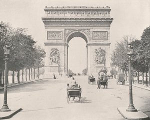 パリ。東側から見た凱旋門（モノクロ写真 作： French Photographer