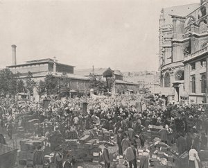 パリ中央市場とサン・オスタッシュ教会（モノクロ写真 作： French Photographer