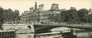 パリ、ロテルドヴィル、ポンダルコレ、市庁舎、アルコレ橋 作： French Photographer
