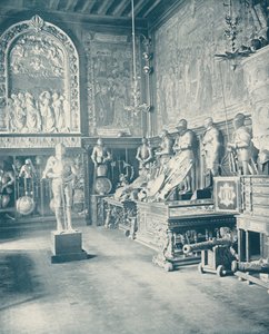 パリスピッツァー美術館、アーモリーホール（モノクロ写真 作： French Photographer