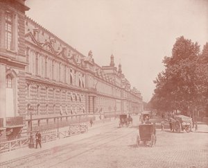 パリ。ルーブル宮殿とチュイルリー宮殿の南側（モノクロ写真 作： French Photographer