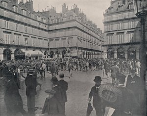パリ：リヴォリ広場（モノクロ写真 作： French Photographer