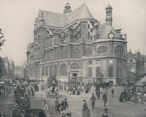 パリサン・トゥースタッシュ教会（モノクロ写真 作： French Photographer