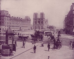 パリポンサンミッシェルとノートルダム寺院（モノクロ写真 作： French Photographer