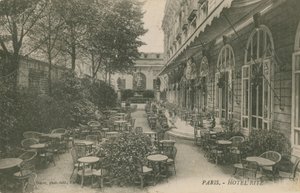 ホテルリッツ、パリのパティオ。 1913年に送られたはがき。 作： French Photographer