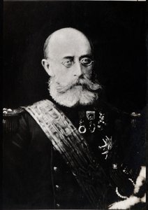フランスの将軍で植民地の管理者を務めていたルイレオンセザールフェデルブ（1818-1889）の肖像。 作： French Photographer