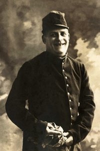 フランスのミュージックホールのスターであるコメディアン、ポリン（1863-1927）の肖像。 作： French Photographer