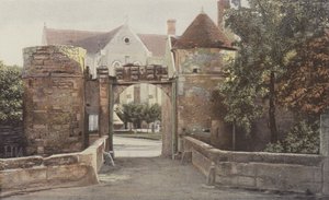 サンジャンオボワ、修道院の入口（Foret de Compiegne） 作： French Photographer