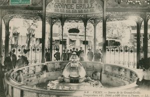 ヴィシーのグランドグリルスプリングのソース。 1913年に送られたはがき。 作： French Photographer