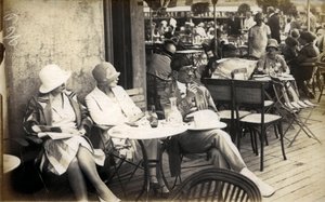 美しき時代の芸術家たちのパリ：画家次春-レオナール・フジタ 作： French Photographer